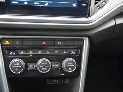 Volkswagen T-Roc thumbnail 26