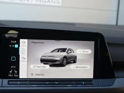 Volkswagen Golf thumbnail 23