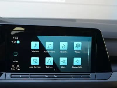 Volkswagen Golf thumbnail 25