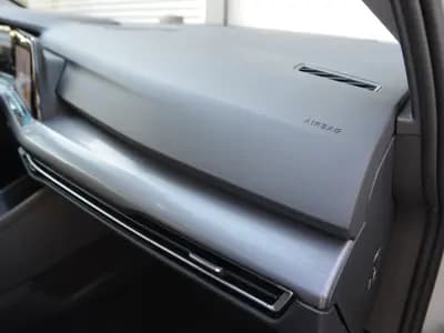 Volkswagen Golf thumbnail 26