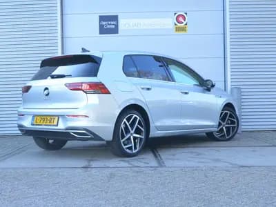 Volkswagen Golf thumbnail 9