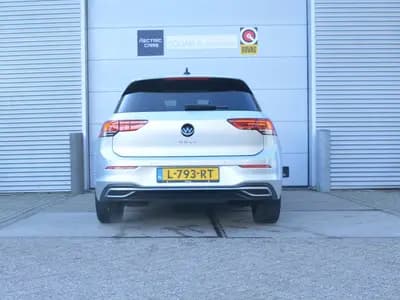 Volkswagen Golf thumbnail 10