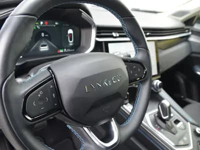 Lynk & Co 01 thumbnail 16