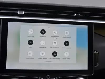 Lynk & Co 01 thumbnail 22