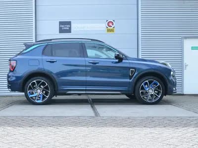 Lynk & Co 01 thumbnail 8