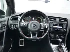 Volkswagen Golf thumbnail 13