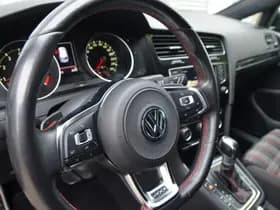Volkswagen Golf thumbnail 14