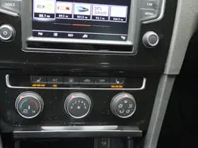 Volkswagen Golf thumbnail 23