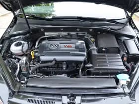 Volkswagen Golf thumbnail 27