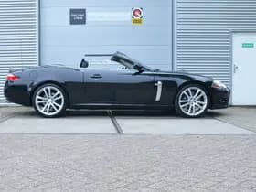 Jaguar XKR thumbnail 8