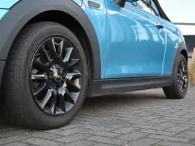 MINI Cooper thumbnail 5