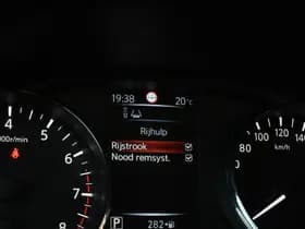 Nissan Qashqai thumbnail 24