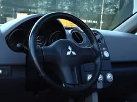 Mitsubishi Colt thumbnail 10