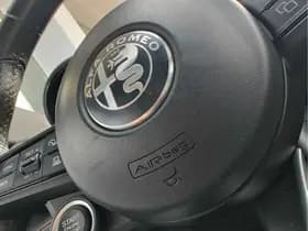 Alfa Romeo Romeo Tonale 1.5T HYBRID Ti AUTOMAAT thumbnail 27