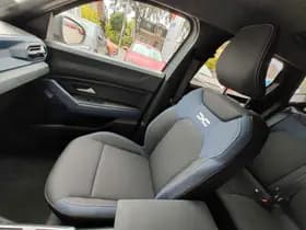 Dacia Duster 1.6 HYBRID 140 JOURNEY AUT. thumbnail 23