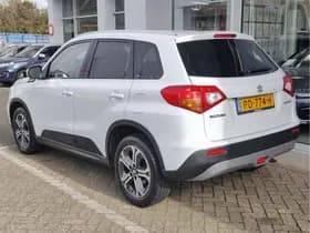 Suzuki Vitara 1.6 HIGH EXECUTIVE thumbnail 3