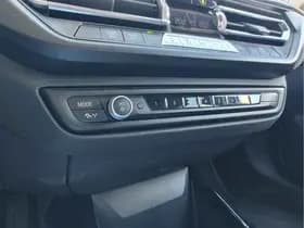 BMW 1 Serie 118i EXECUTIVE EDITION AUT. thumbnail 16