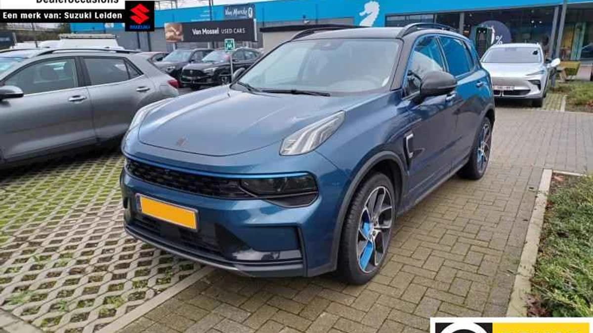 Lynk & Co 01 1.5 PHEV — foto 1