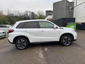 Suzuki Vitara 1.4 BOOSTERJET STYLE SMART HYBRID thumbnail 5