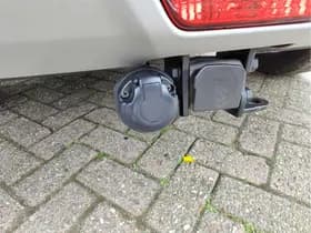 Suzuki S-Cross thumbnail 35