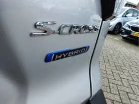 Suzuki S-Cross thumbnail 38