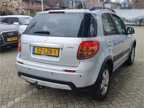 Suzuki SX4 1.6 EXECUTIVE thumbnail 3