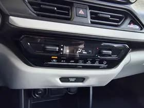 Suzuki Swift 1.2 COMFORT SMART HYBRID thumbnail 14