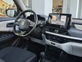 Suzuki Swift 1.2 COMFORT SMART HYBRID thumbnail 9
