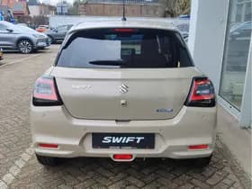 Suzuki Swift thumbnail 4
