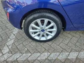 Ford Fiesta thumbnail 33