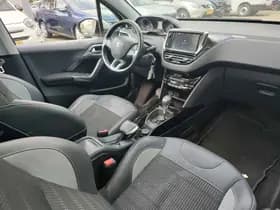 Peugeot 2008 thumbnail 5