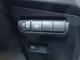 Toyota Corolla thumbnail 25