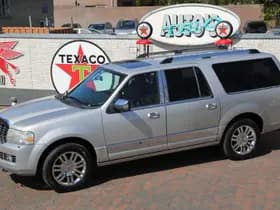 Lincoln Navigator thumbnail 15