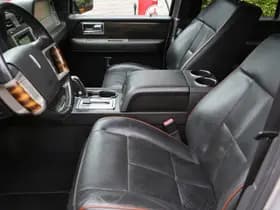 Lincoln Navigator thumbnail 22