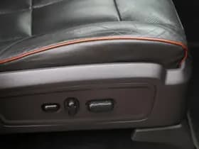 Lincoln Navigator thumbnail 27