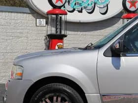 Lincoln Navigator thumbnail 9