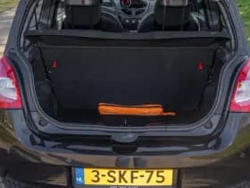 Renault Twingo 1.2 16V Parisienne 61.100 km +NAP NL- auto thumbnail 20