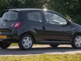 Renault Twingo 1.2 16V Parisienne 61.100 km +NAP NL- auto thumbnail 4