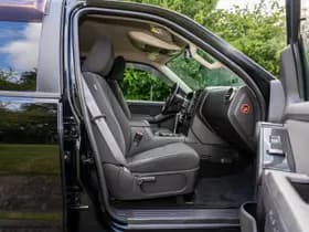 Ford Explorer thumbnail 17