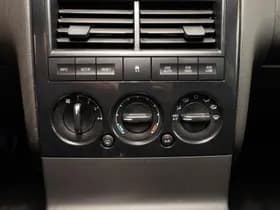 Ford Explorer thumbnail 23