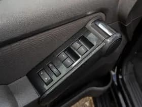 Ford Explorer thumbnail 27