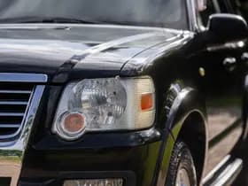 Ford Explorer thumbnail 10