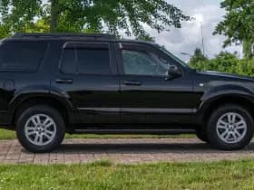 Ford Explorer 4.0 V6 XLT 4x4 SUV 7- pers. 1e Eigenaar thumbnail 6