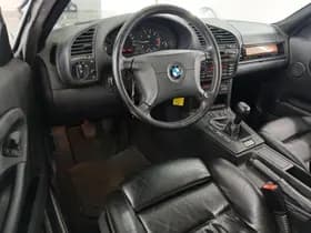 BMW 3-serie Cabrio 318i Executive 1e Eig. NL- auto Youngtimer thumbnail 5