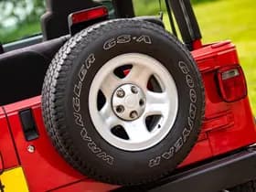 Jeep Wrangler thumbnail 13