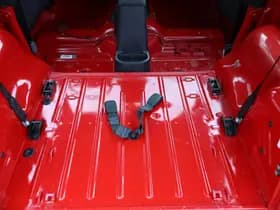 Jeep Wrangler thumbnail 38