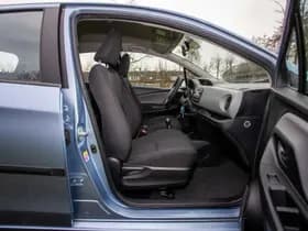 Toyota Yaris 1.0 VVT- i Now 1e Eigenaar 35.400 km +NAP NL- auto thumbnail 14