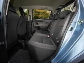 Toyota Yaris 1.0 VVT- i Now 1e Eigenaar 35.400 km +NAP NL- auto thumbnail 15