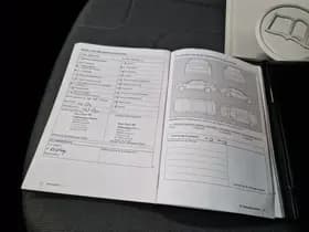 Volkswagen Up! 1.0 move up! BlueMotion 1e Eig. 43.000 km +NAP NL- auto thumbnail 16