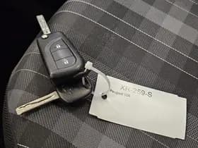 Peugeot 108 1.0 e- VTi Active 1e Eig. 28.600 km +NAP NL- auto thumbnail 17